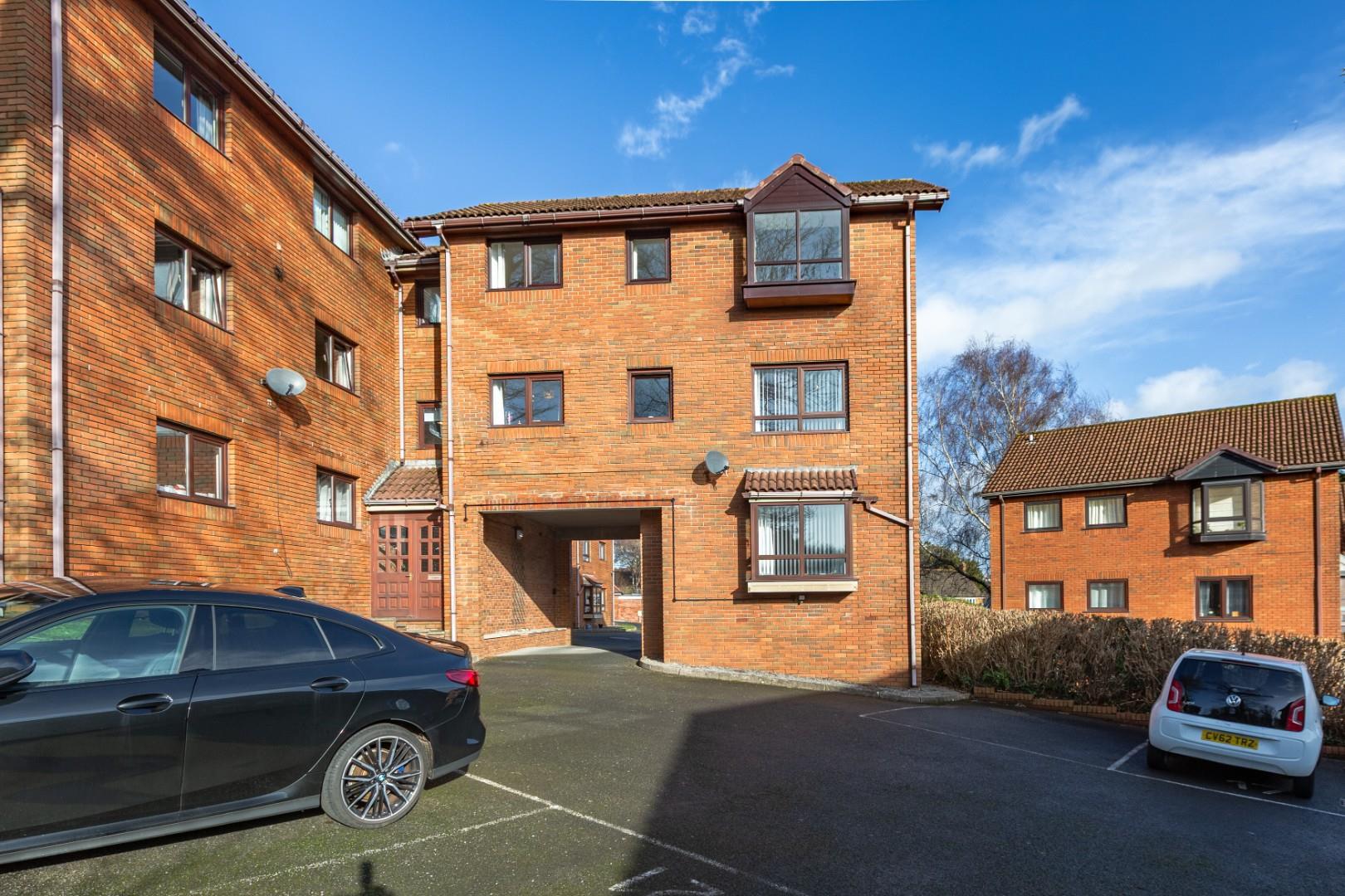 Folland Court, West Cross, Swansea, SA3 5BJ